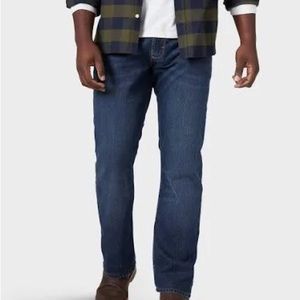 Wrangler Men’s EUC Straight Fit Jeans in EUC Dark Rinse Waist 36” Length 30” 🤠